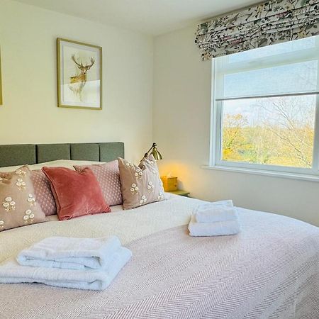 3 Bed Spa Cottage Southwater Екстериор снимка