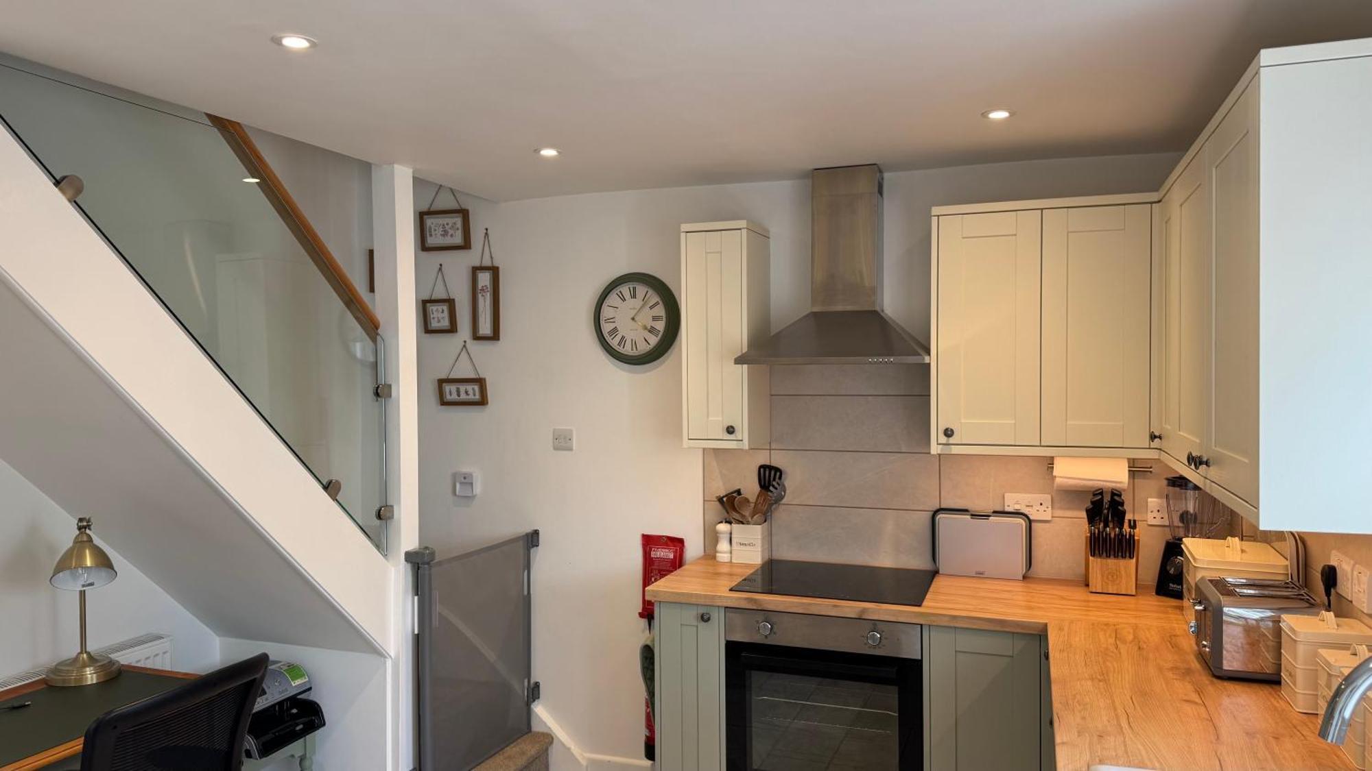 3 Bed Spa Cottage Southwater Екстериор снимка